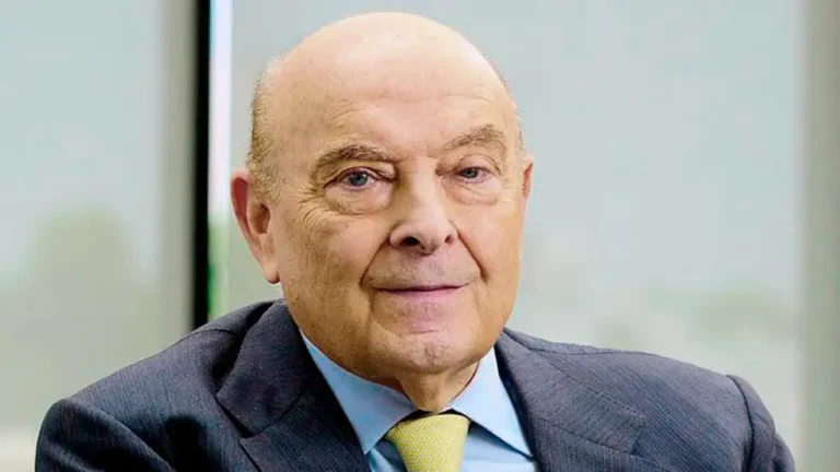 Cavallo desafía el plan Milei por el cepo y por las reservas